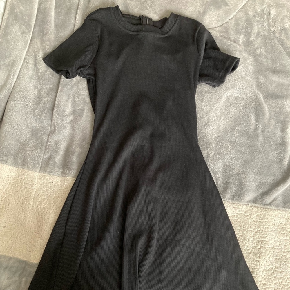 black dress (no brand)